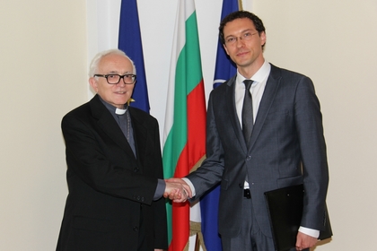 For the Holy See Bulgaria is a bridge between Europe and the East 